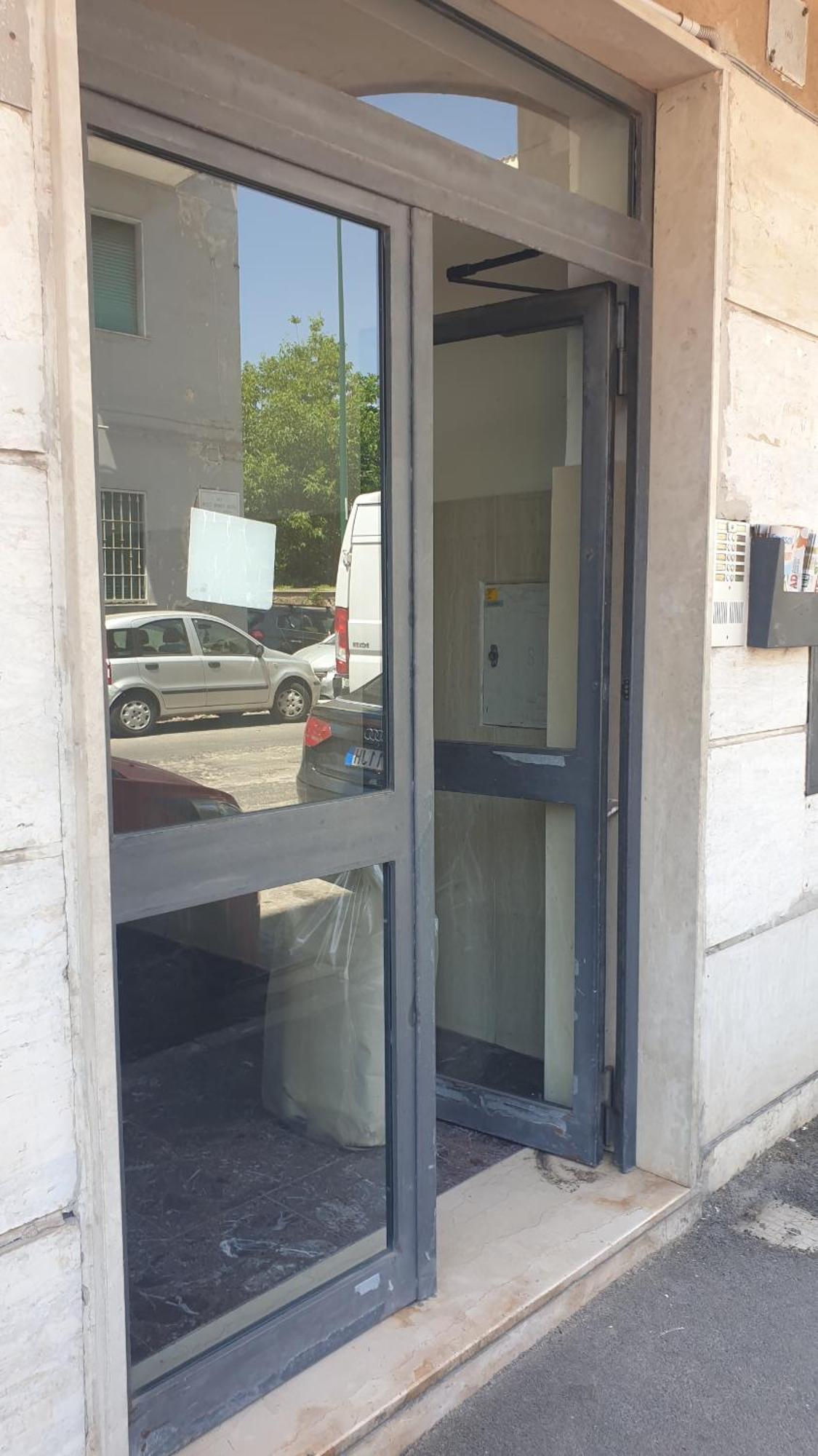 Napoli Stadio - 3 Bedrooms - 2 Bathrooms - Free Park Kültér fotó